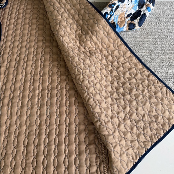 Alfred Dunner Navy Blue White Graphic Floral Quilted Jacket Lightweight Coat 14 - Picture 9 of 10